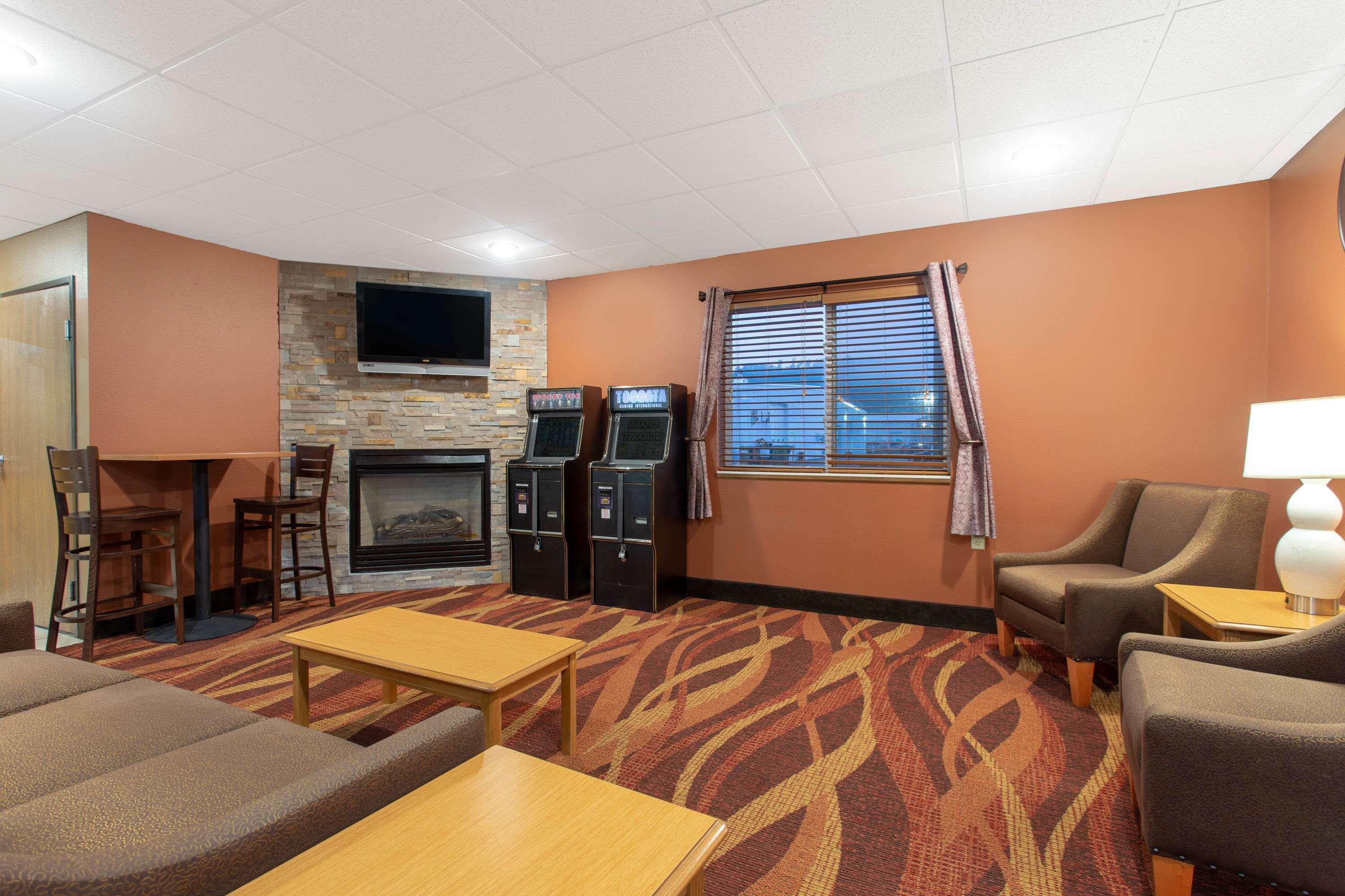 Americinn By Wyndham Boscobel Extérieur photo